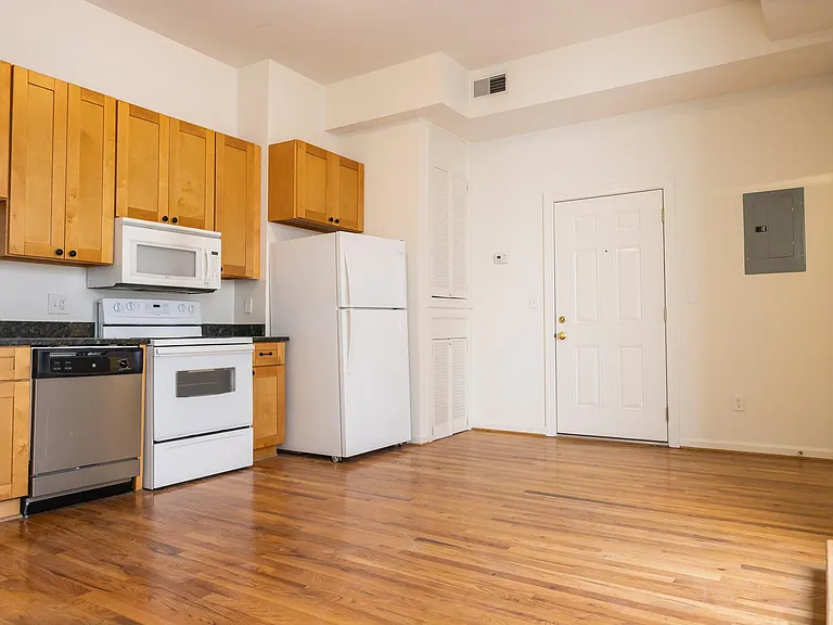 1314 14th St NW #205 — Photo 4