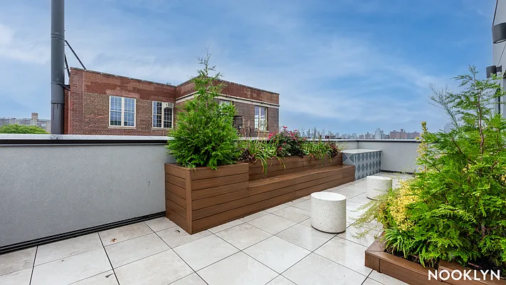 Rented by Ladore Management | media 18