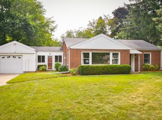 707 N 117th St, Wauwatosa, WI 53226