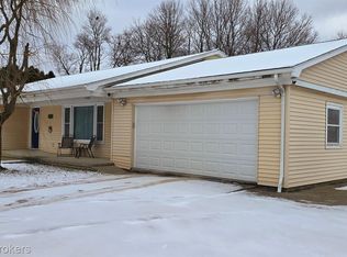 2235 Monaco St, Flint, MI 48532