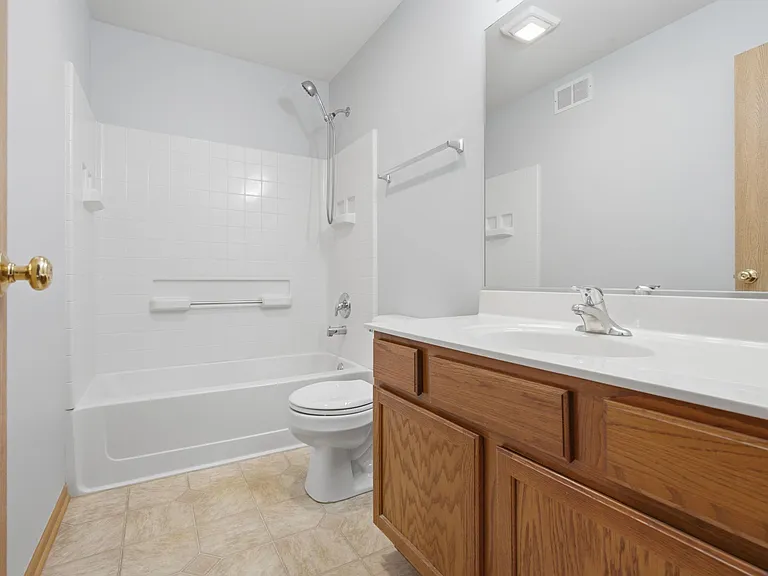 1758 Edith Ln — Photo 18