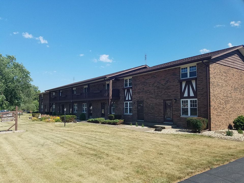FRONT VIEW OF COMPLEX