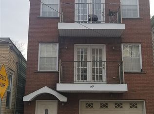 29 Bostwick Ave #1, Jersey City, NJ 07305