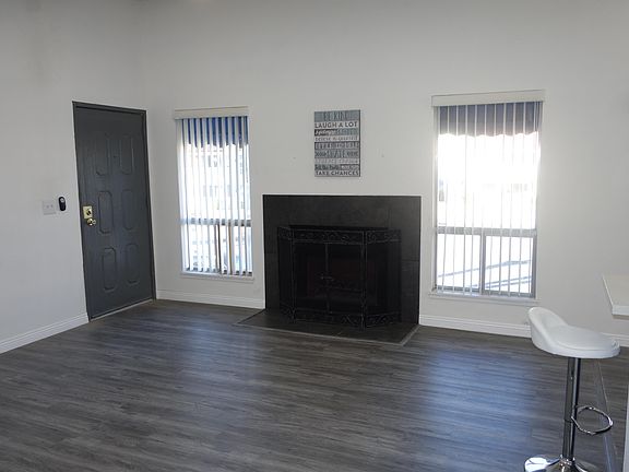 4th image of 4922 Newport Cove Dr #D-1