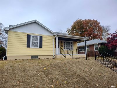 347 Charlotte St, Pekin, IL, 61554