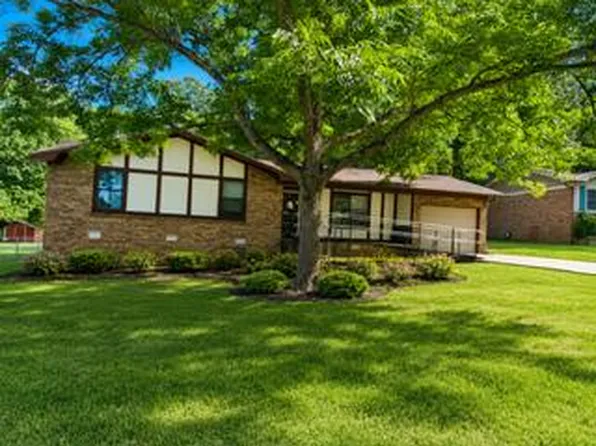112 Robin St, Batesville, AR 72501