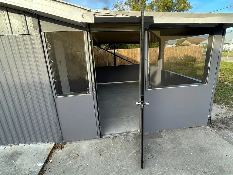 2245 Everett St — Photo 13