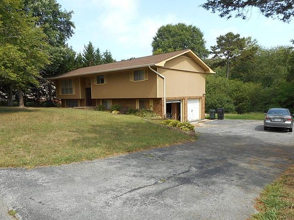2315 Lakesite Dr. Carla Johnson 001