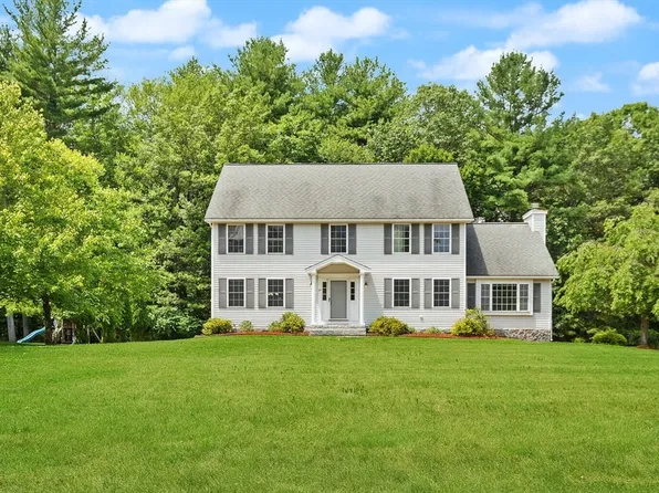 24 Caldwell Dr, Westford, MA 01886