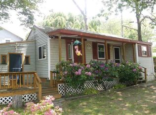 13 Totem Pole Trl, Smithfield, RI 02917