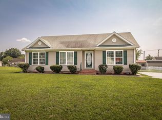 305 Autumn Ridge Dr, Hebron, MD 21830