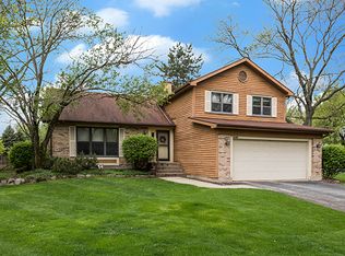 6286 Lakewood Dr, Lisle, IL 60532