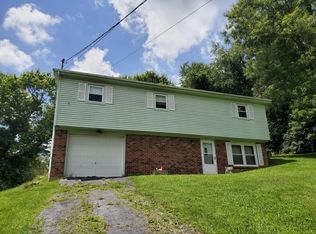 24424 Briscoe Dr, Bristol, VA 24202