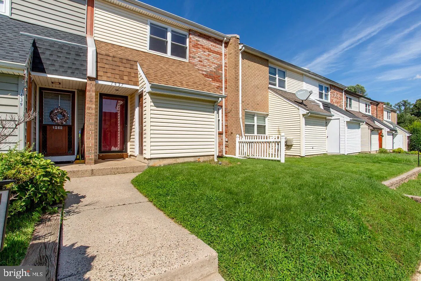 3 bed, 2.5 bath, 1788 sqft, $2,800 — Photo 2