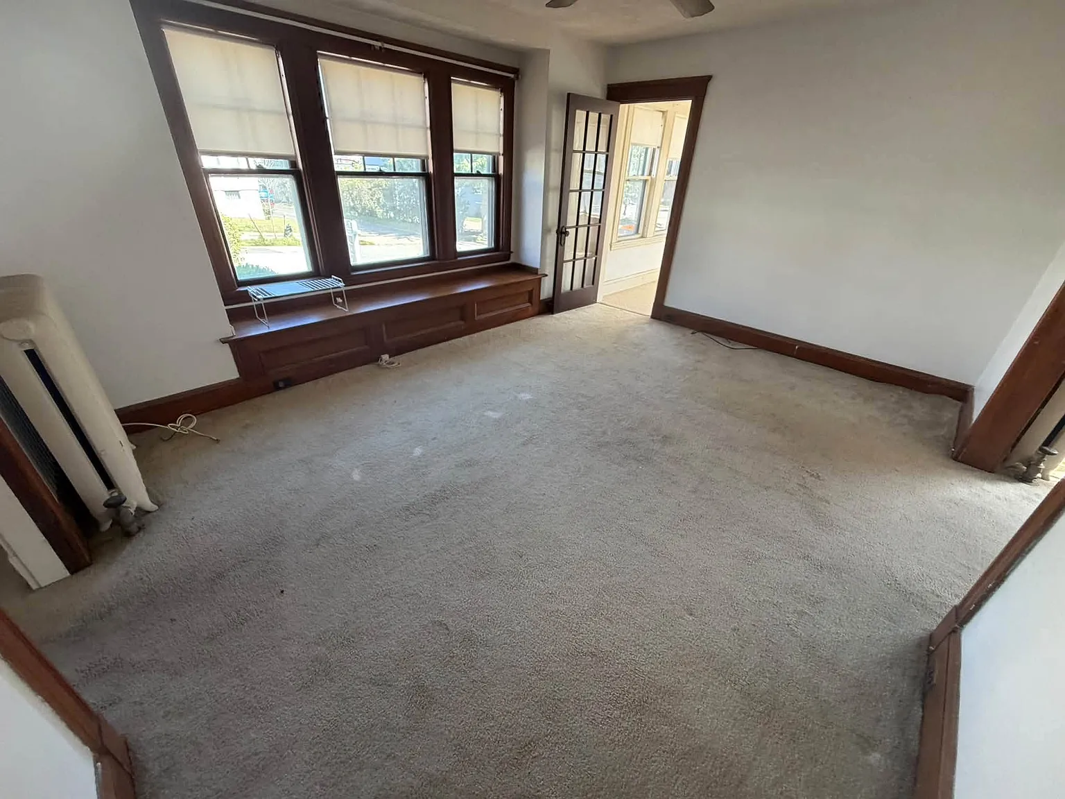 2 bed, 999 sqft, $2,450 — Photo 1
