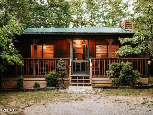3119 Bear Mountain Ln, Sevierville, TN 37876