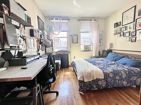 Rented by Compass | media 3