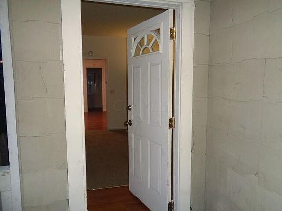2nd image of 423 S Hague Ave