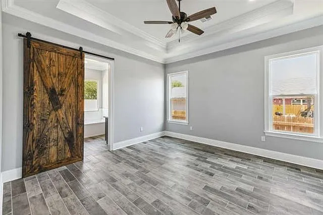 1308 N Sibley St — Photo 11