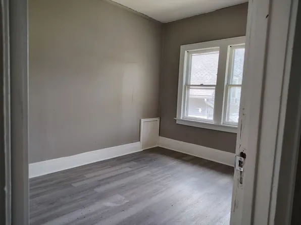 2338-40 N 15th St, Milwaukee, WI 53206