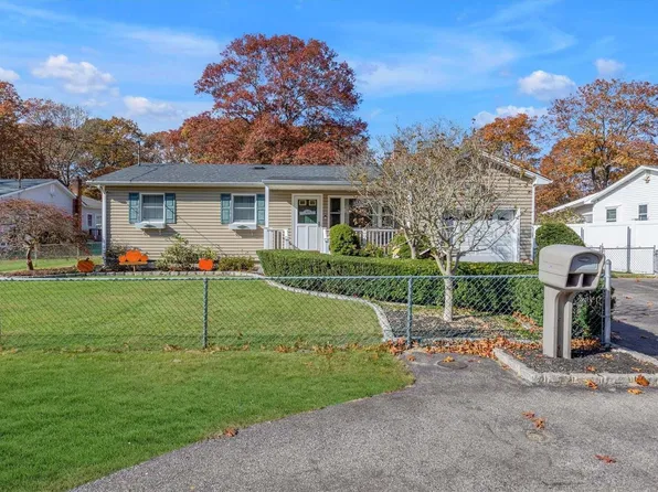 346 Whittier Drive, Mastic Beach, NY 11951
