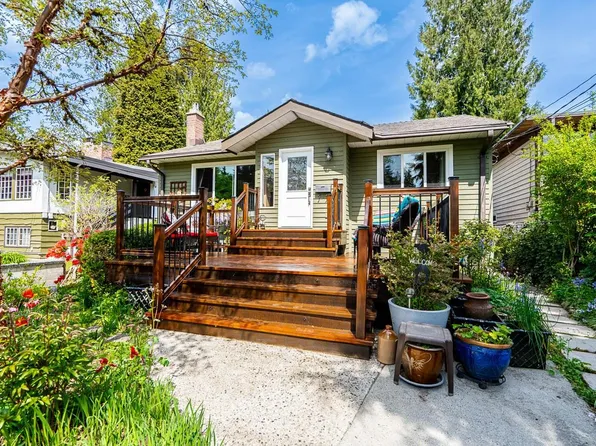 4360 Cliffmont Rd, North Vancouver, BC V7G 1J5