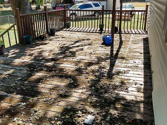 5th image of 607 Millar Ave