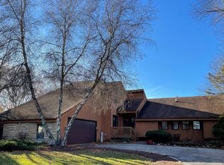 3661 Pitzen Rd, Johnsburg, IL 60051