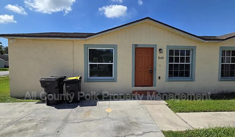 840 Fox Lake Dr — Photo 1