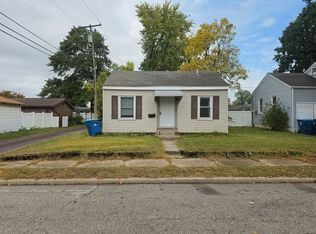 129 Eaton Ave, Wood River, IL 62095
