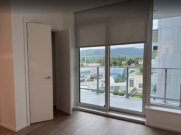 3rd image of 3833 Evergreen Pl #33