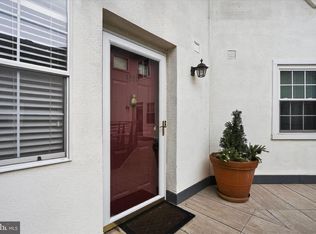 1810 Steamboat Sta, Southampton, PA 18966