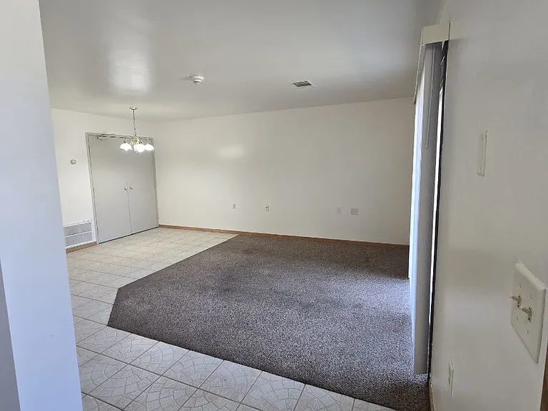 9020 N Park Plaza Ct — Photo 10