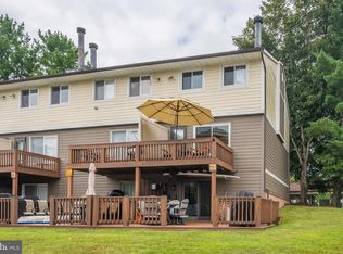 1 Ski Harbor Dr #1, Mchenry, MD 21541
