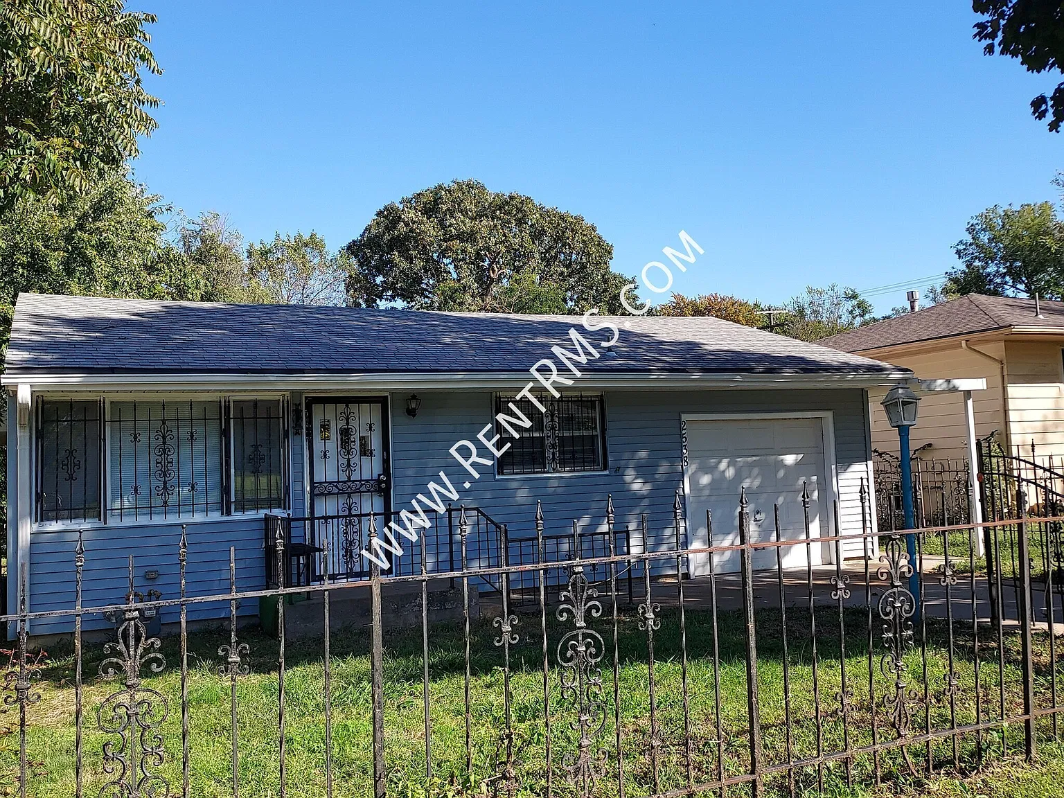 *Finished Basement* 2538 Se Indiana Ave- 3 Bed/1.5 Bath — Photo 2