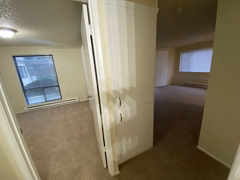 Annaron Apartments — Photo 21