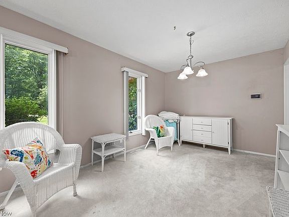5th image of 32633 Woodridge Ct