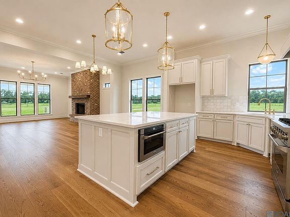 2nd image of 26352 Somerset Hills Ct