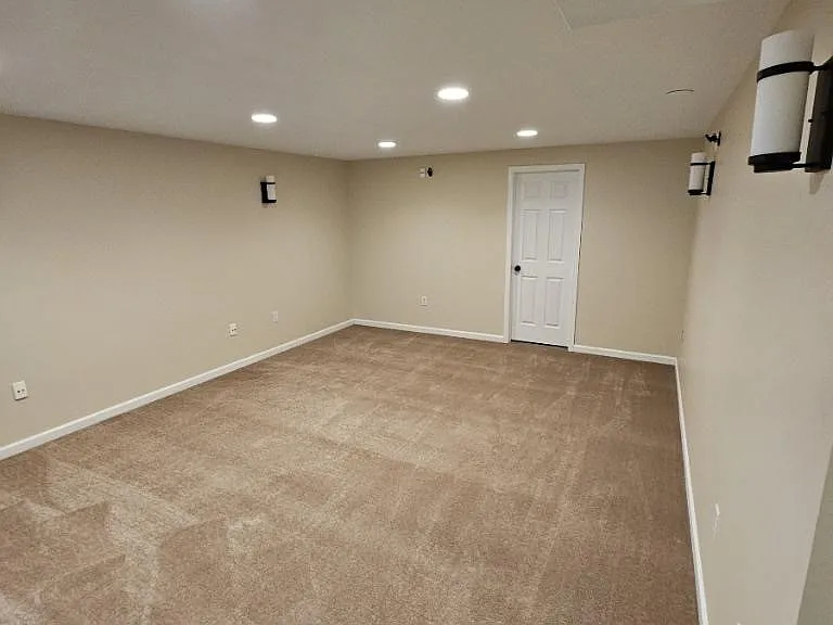 666 Walnut Tree Dr — Photo 9
