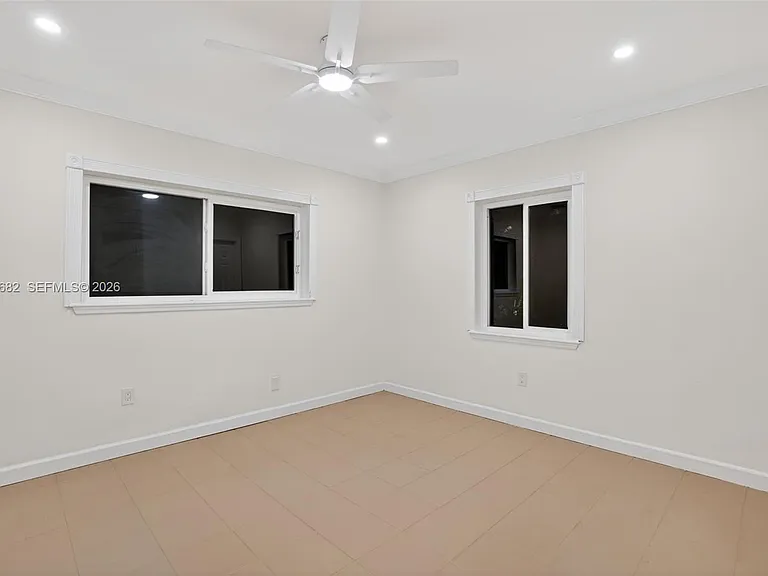 1435 Blue Rd — Photo 14
