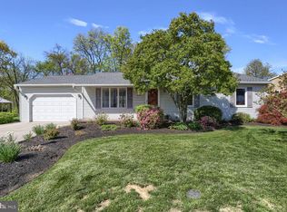 5573 Banbridge Dr, Harrisburg, PA 17112