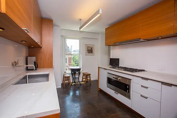 Sold by Rand Realty NY | media 6