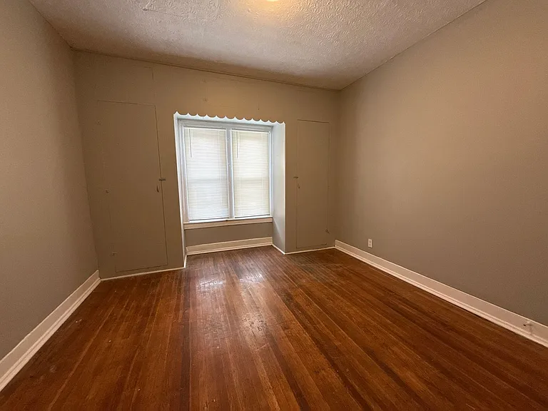 648 S 37th St — Photo 30