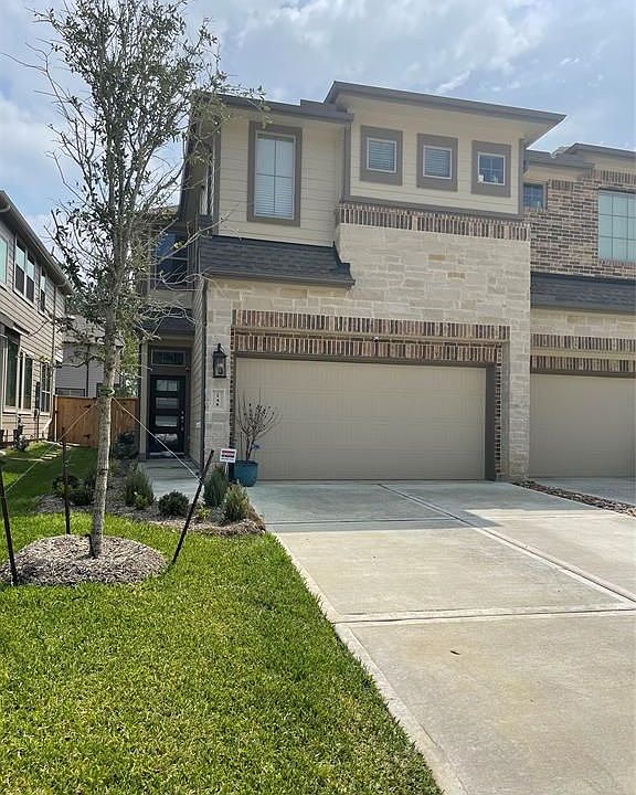 1st image of 248 S Spotted Fern Dr