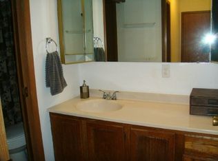 642 Westwinds Dr, Iowa City, IA 52246