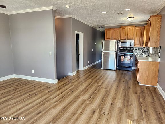 2nd image of 2201 Toulouse St #A