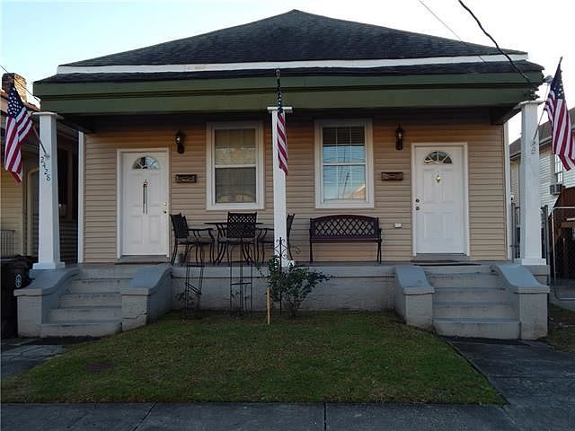 1st image of 2428 Lapeyrouse St