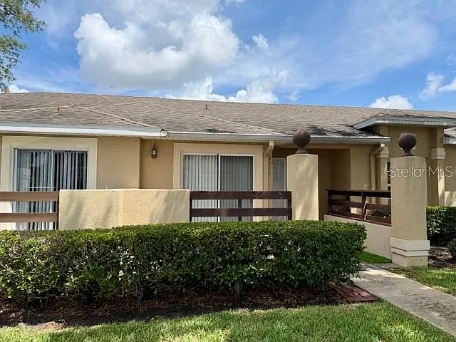 3204 Cranes Nest Ln — Photo 2