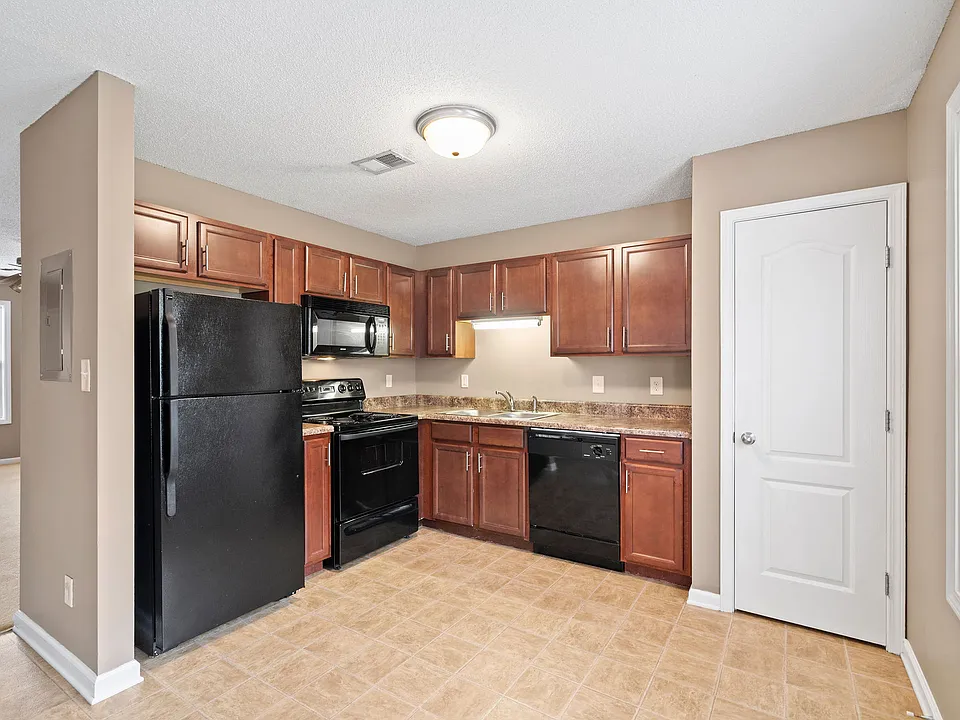 524 Patriot Park Ct