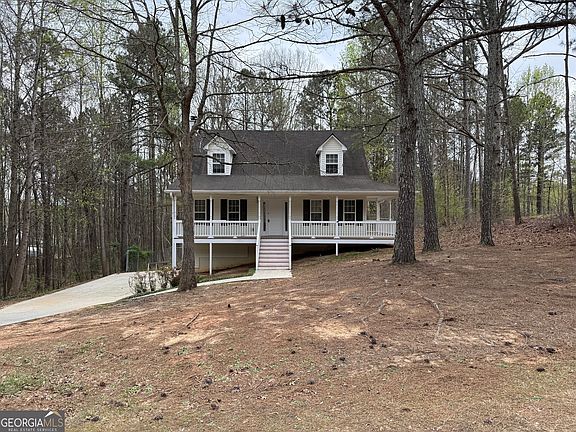 2nd image of 133 Greentree Trl